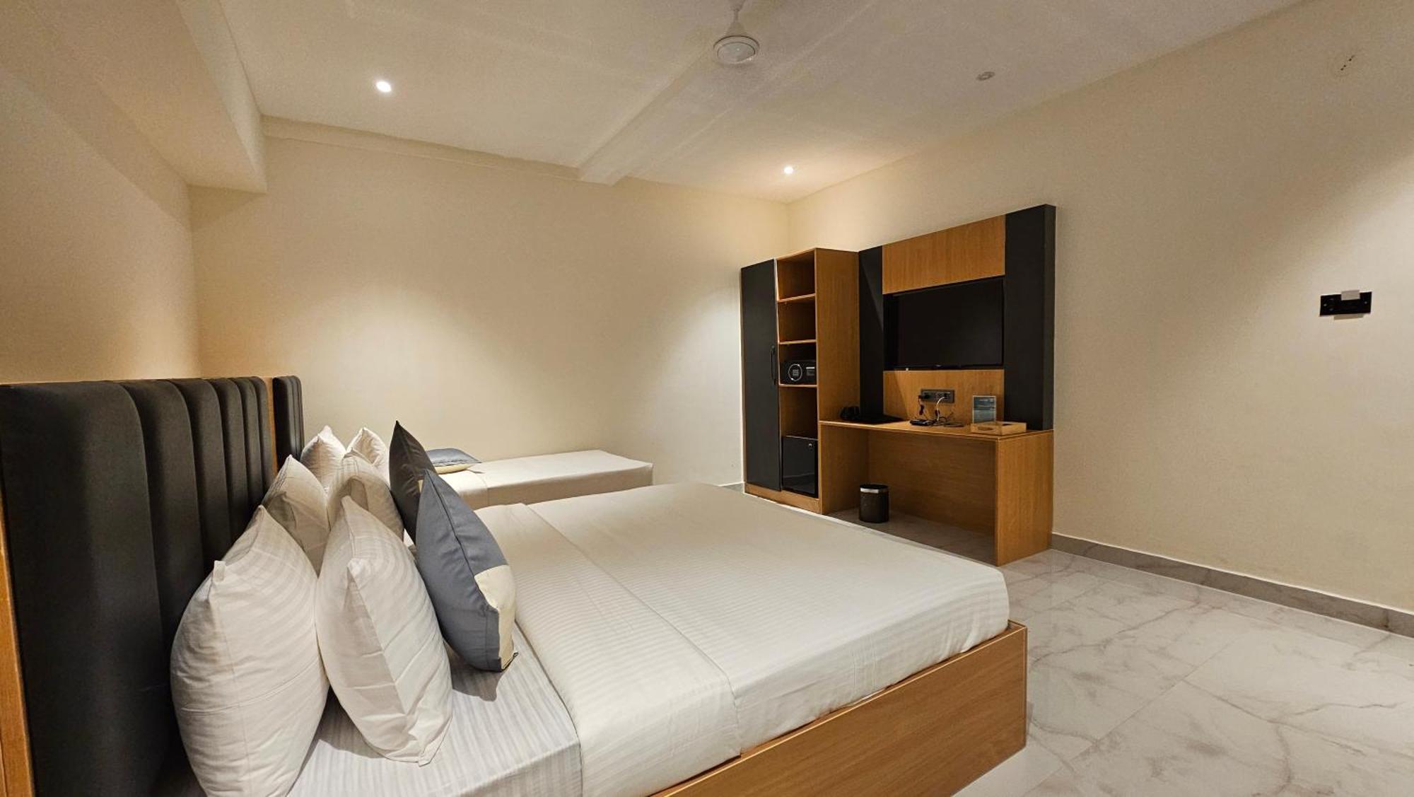 Emerald Urban Comforts ไมซอร์ ภายนอก รูปภาพ